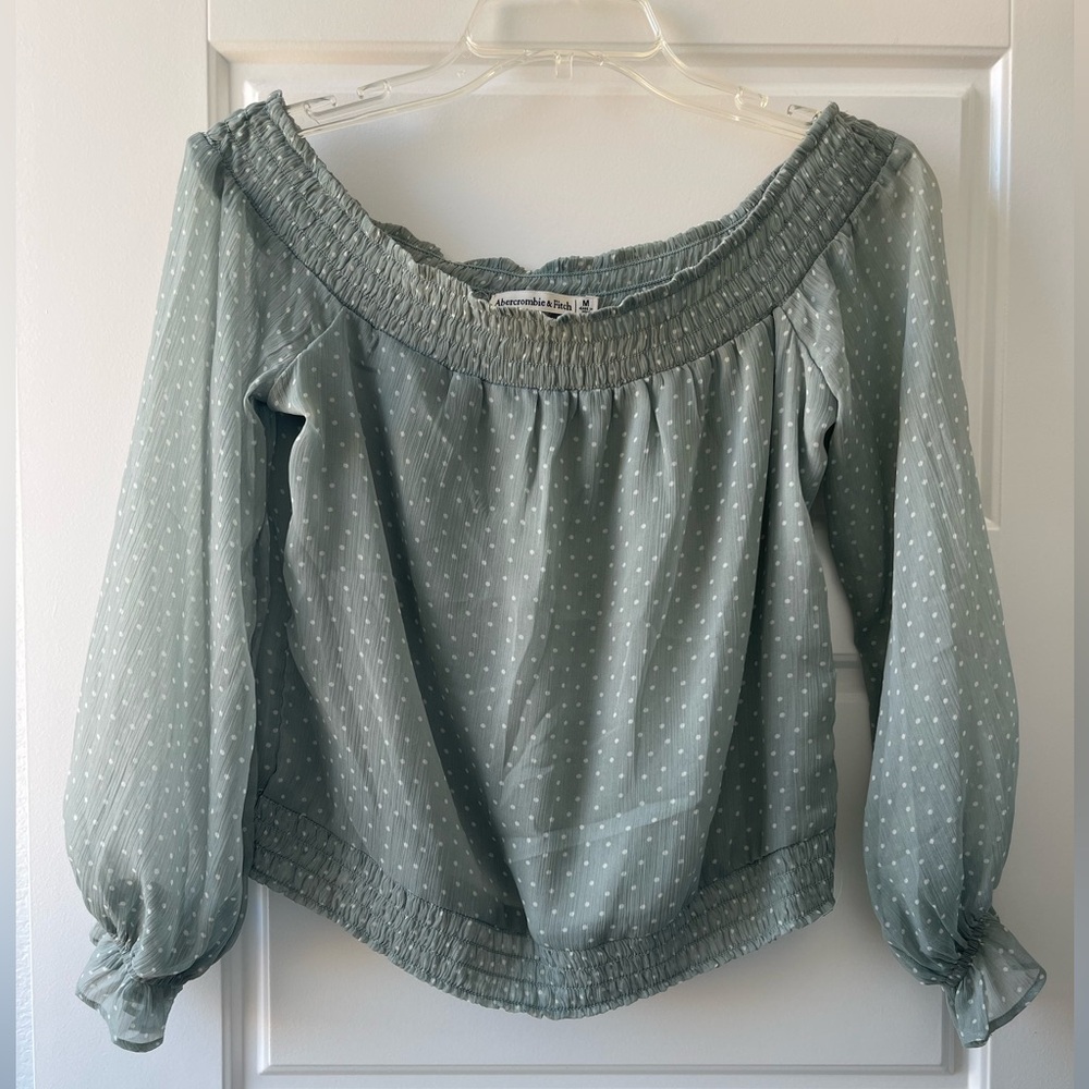 Abercrombie & Fitch | Off the Shoulder Flowy Blouse | Size Medium